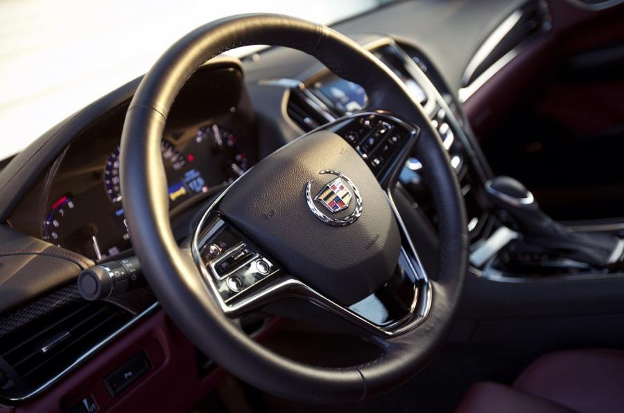  Cadillac ATS 3.6 AWD 2013 года  (фото 14 из 27)